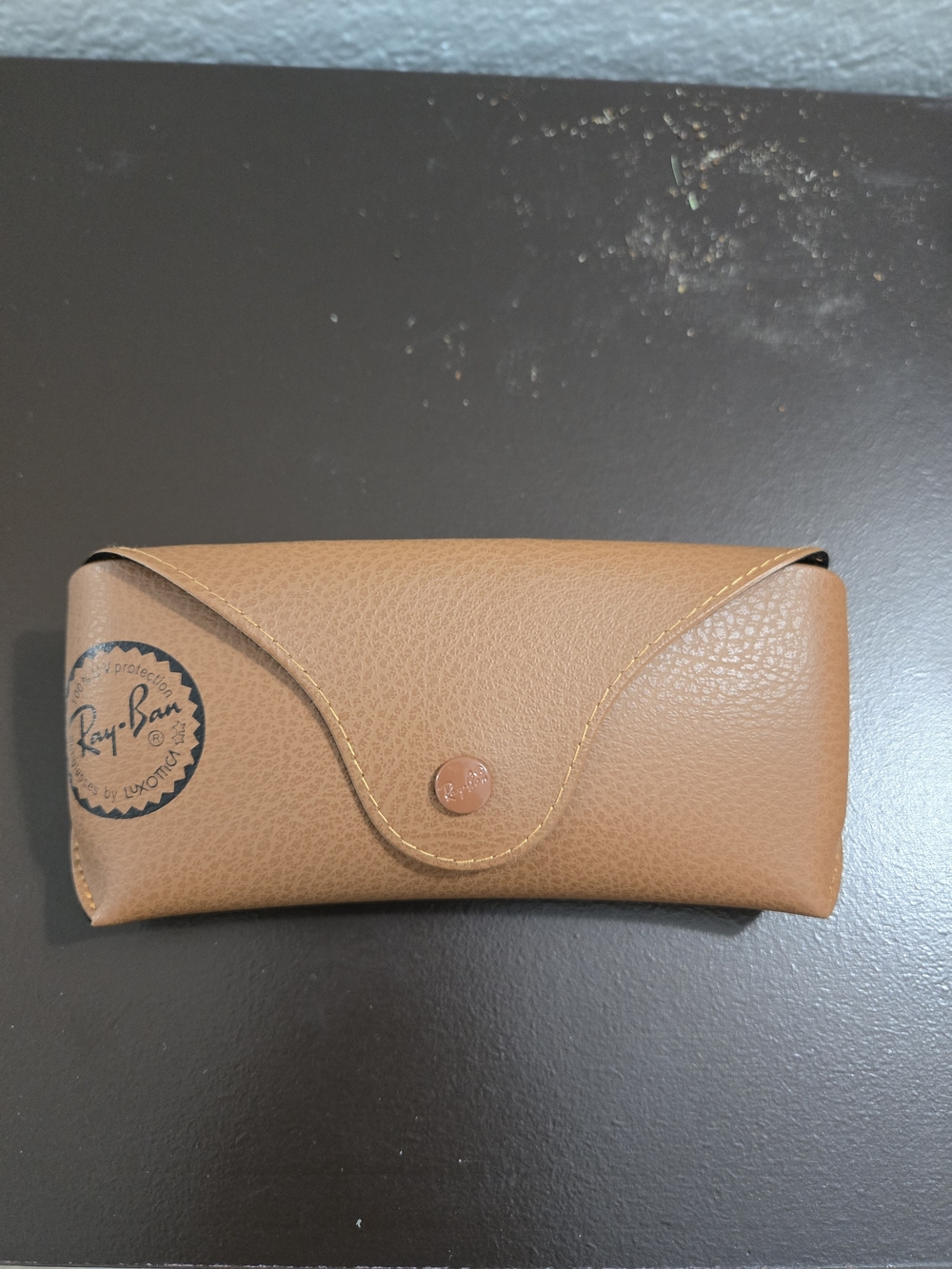 Ray-Ban Tan/Brown Leather Sunglasses With Case